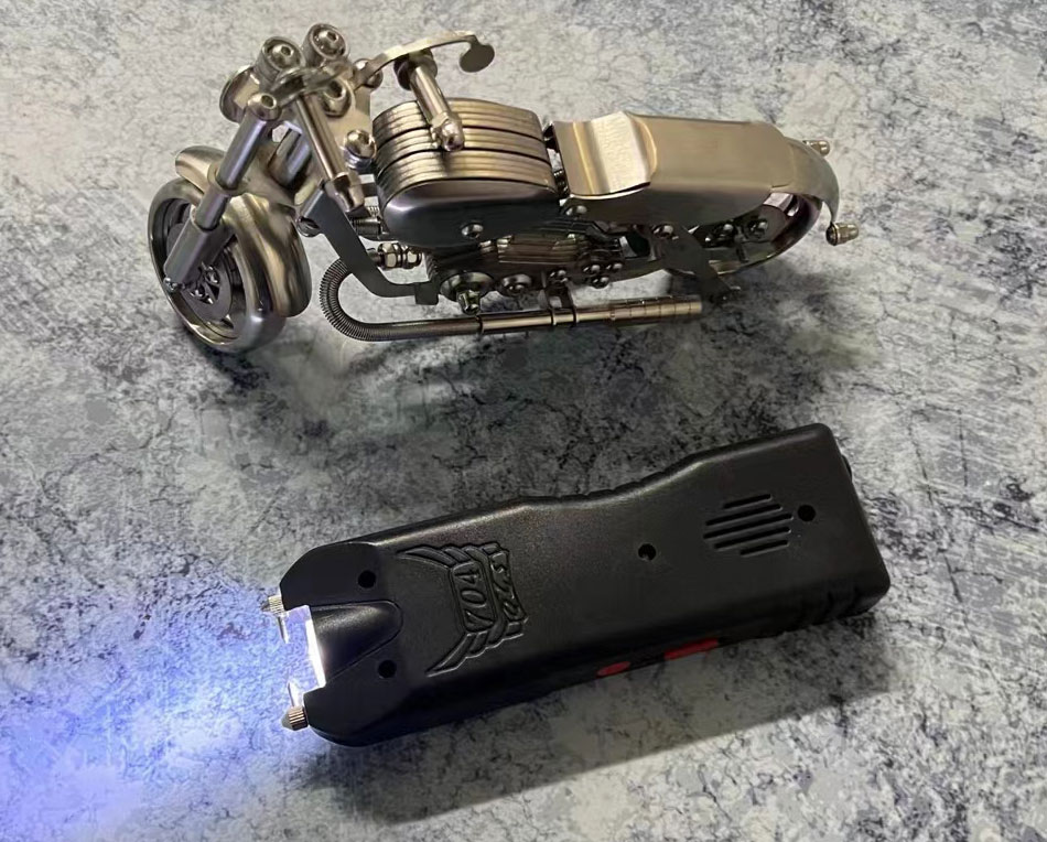 704电击棒